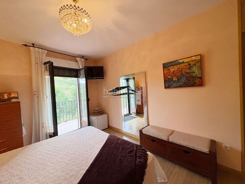 Foto d2a7e5d6-4802-4536-84fb-62fe2598e17b. Casa amb calefacció aparcament a Santibáñez de la Sierra