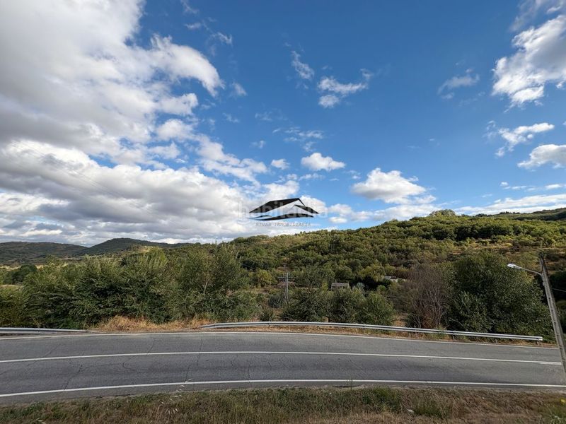 Foto dafea157-692f-4446-87a7-219f50af6a56. Casa amb calefacció aparcament a Santibáñez de la Sierra