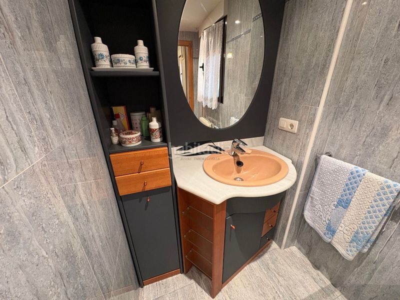 Foto f17c4d1b-1f05-4dbf-923d-3b4dd509a23d. Casa amb calefacció aparcament a Santibáñez de la Sierra