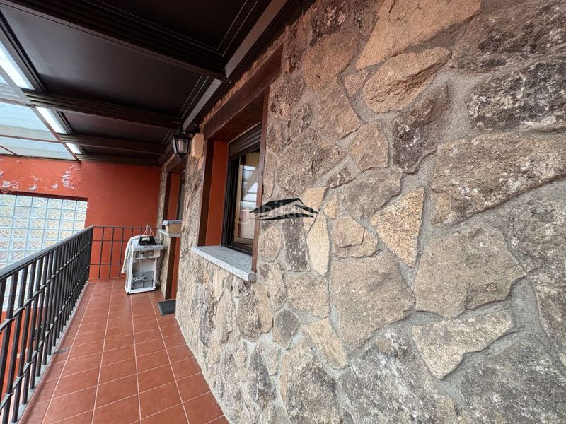 Foto f8b8a944-a8fb-4986-8d35-e68503ced252. Casa amb calefacció aparcament a Santibáñez de la Sierra