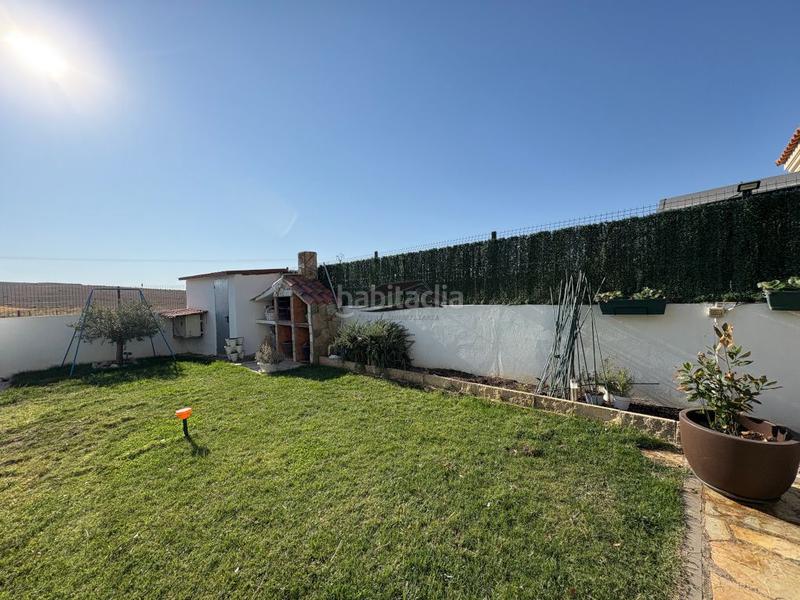 Foto c37b6d98-fedd-4999-8435-1e0f2b99ca65. Chalet avec chauffage parking piscine dans Arapiles