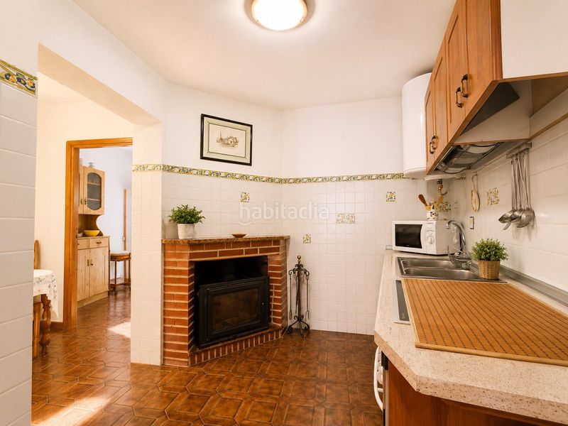 Foto f5f3a2c6-44c8-46e1-9b0c-1e937cba7dc4. Casa amb calefacció a Peralejos de Abajo