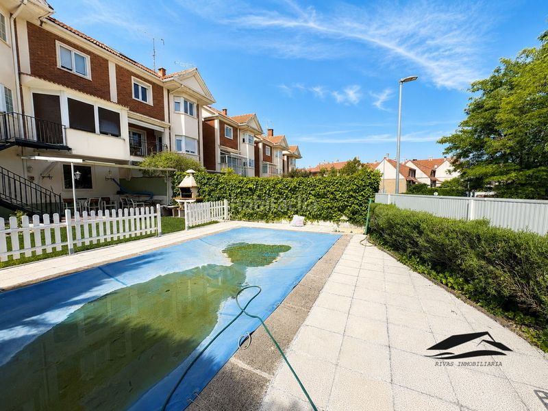 Foto d51cf995-c2de-44e0-b0df-427e44c3bf08. Xalet amb calefacció aparcament piscina a Cabrerizos