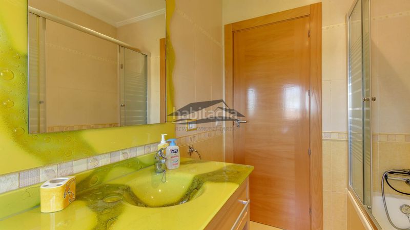Foto 4d113d3c-2a3e-4c9b-98d4-a30c80b2ef9f. Xalet amb calefacció aparcament piscina a Villamayor