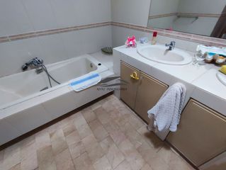 Xalet  Valdelagua. Chalet en venta en urbanización  valdelagua, 5 dormitorios.