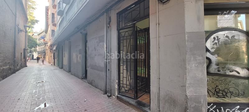 Foto c28d180a-b0c9-4c4d-ac07-970a2338545e. Affitto locale commerciale in calle de espoz y mina 16 in Zaragoza