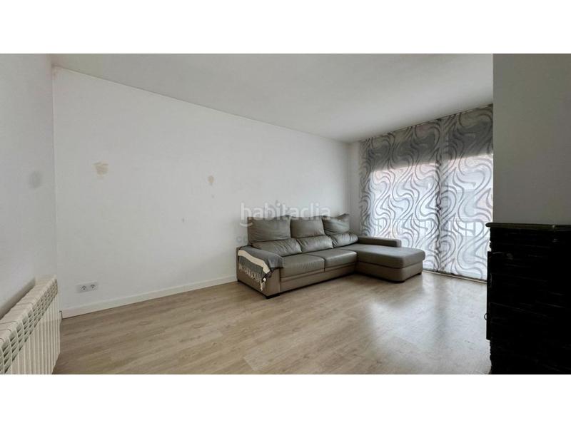 Foto 6a1aa4ce-9984-4f52-b5a3-c2a90c7fc849. Casa  adosada con posibilidad para dos familias en Moià