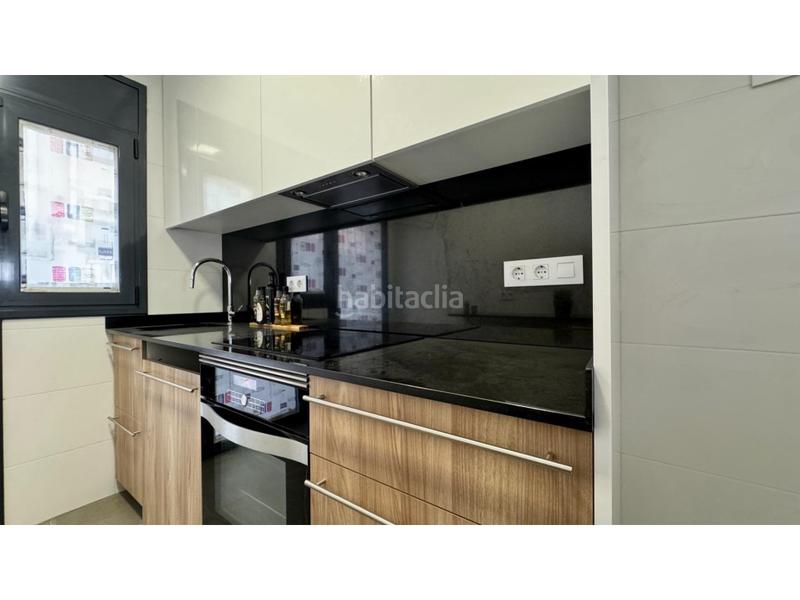 Foto f72d4a42-857c-4d0e-936e-40ec74b803cf. Casa  adosada con posibilidad para dos familias en Moià
