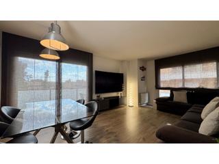 Etagenwohnung  N/a. Piso seminuevo con ascensor y plaza de aparcamiento , en el cent