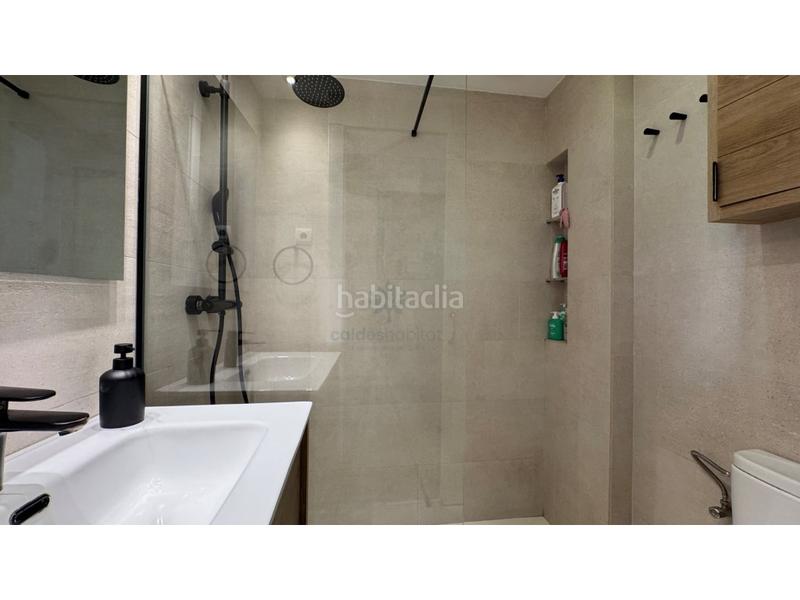 Foto 152e7083-5790-4fc9-9181-a2c35f048162. Piso pis a floridablanca 3 habitacions en Sant Antoni Barcelona