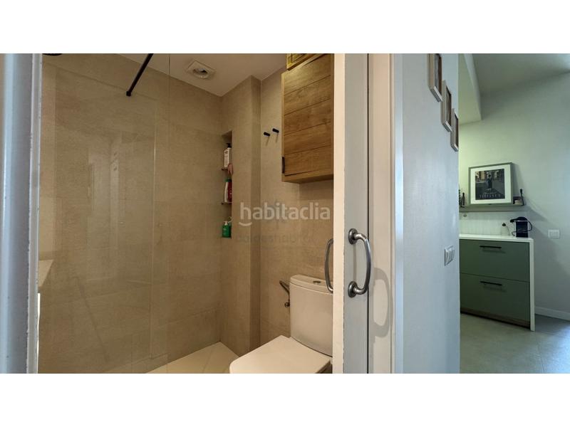 Foto 4aed646c-310a-4382-bd61-3487894eb1d1. Piso pis a floridablanca 3 habitacions en Sant Antoni Barcelona