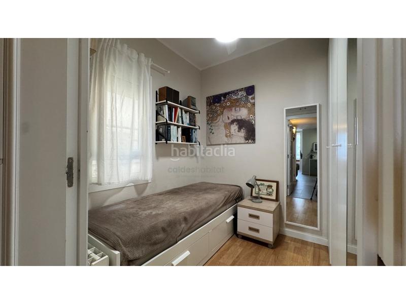 Foto a8da1b26-d067-47ca-9335-4b457bc50a2a. Piso pis a floridablanca 3 habitacions en Sant Antoni Barcelona