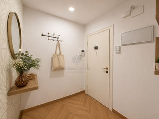 Etagenwohnung  Calle ramon y cajal, de. Pis reformat a un pas del centre i del parc de vallparadís