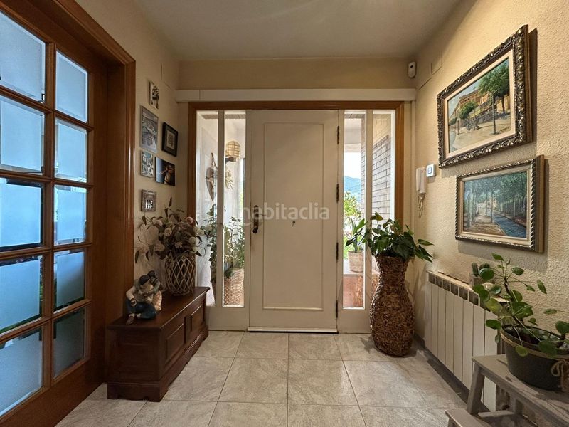 Foto 3b4aa727-9578-4cbb-be22-02628a0fc890. Chalet magnifica casa aislada, con garaje para 3 coches y vistas inmejorables. en Caldes de Montbui