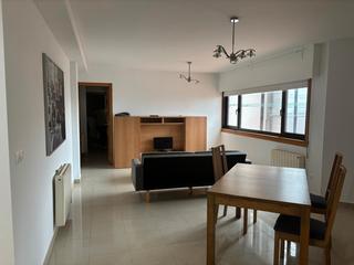 Miete Etagenwohnung in Ponteceso. Piso en corme.