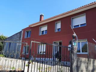 Casa en Carballo. Se vende casa a 10 minutos de carballo con 3 dormitorios, 2 baño