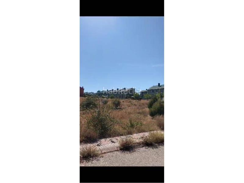 Foto a0322def-e4ba-4928-8642-c4efa5dff220. Terreno residencial venta de parcela urbana en Valdorros
