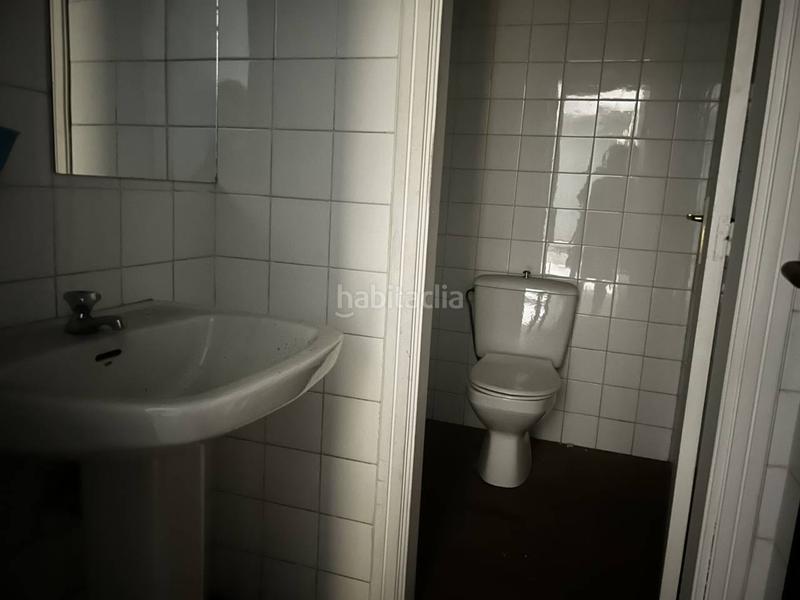 Foto 29049828-64b4-45ab-aa23-6c3abbce5604. Lloguer local comercial a Reyes Católicos Burgos