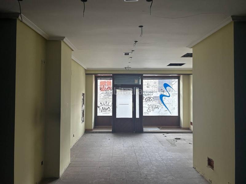 Foto 588f61a7-f6d5-420f-8755-fa8ac1baf772. Rent business premise in Reyes Católicos Burgos