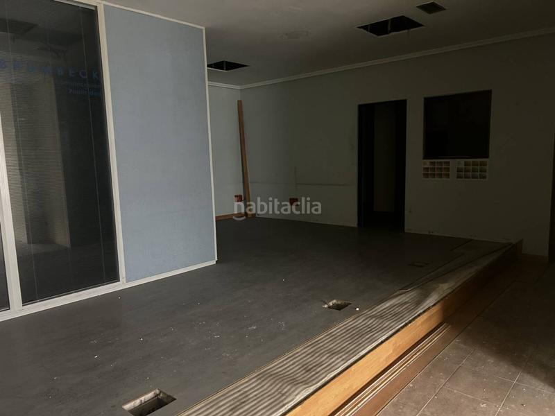 Foto a044a059-2118-4bc9-8377-d05f3894a945. Rent business premise in Reyes Católicos Burgos