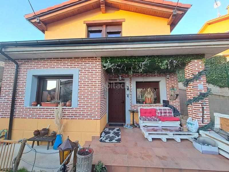 Foto 3ef8c26f-8082-48d0-b3bc-20e5e6e9f262. Chalet impresionante unifamiliar a estrenar en Cardeñadijo
