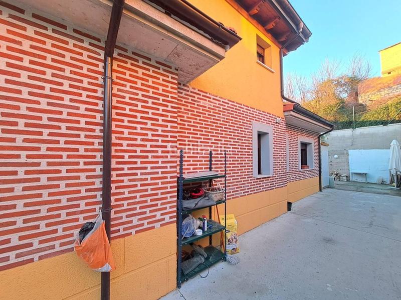 Foto c14fdbac-2dc1-49f0-ad19-42a077bca820. Chalet impresionante unifamiliar a estrenar en Cardeñadijo