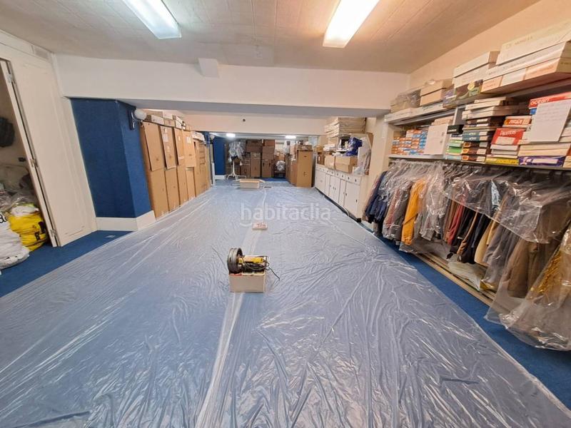 Foto 49dfdf08-a354-4777-9633-4244a315d5aa. Alquiler local comercial se alquila amplio local en gamonal en Burgos