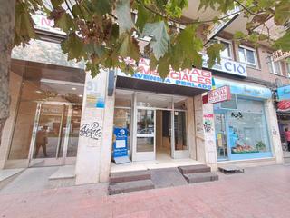 Geschäftsraum  Derechos humanos. Se vende amplio local de 177 m2 para cualquier tipo de negocio e