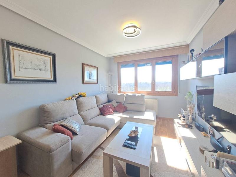 Foto 41d84f1b-94e6-440c-bc39-0575f26072e8. Pis amb calefacció aparcament a Barriada de Yagüe Burgos