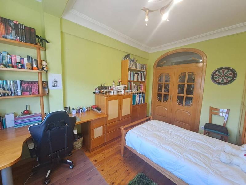 Foto 0d5dc42e-0f94-4210-959d-509f1795e2c6. Flat with heating in El Carmen - Barrio Gimeno Burgos