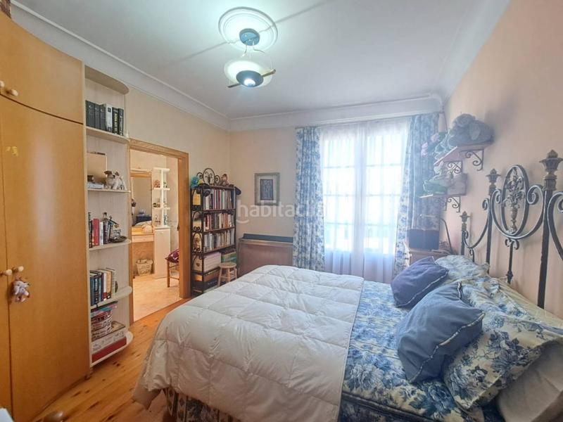 Foto 283dffbb-c81e-4f5a-aa9e-f2130589309d. Flat with heating in El Carmen - Barrio Gimeno Burgos