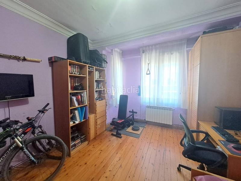 Foto 6bbe109a-8275-40a2-bdde-b440f2f9463e. Flat with heating in El Carmen - Barrio Gimeno Burgos