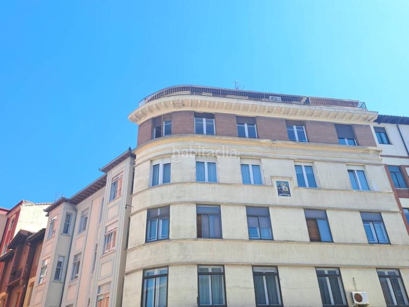 Foto 9dd90a02-37f2-41a6-8bf7-3062b1db1746. Flat with heating in El Carmen - Barrio Gimeno Burgos