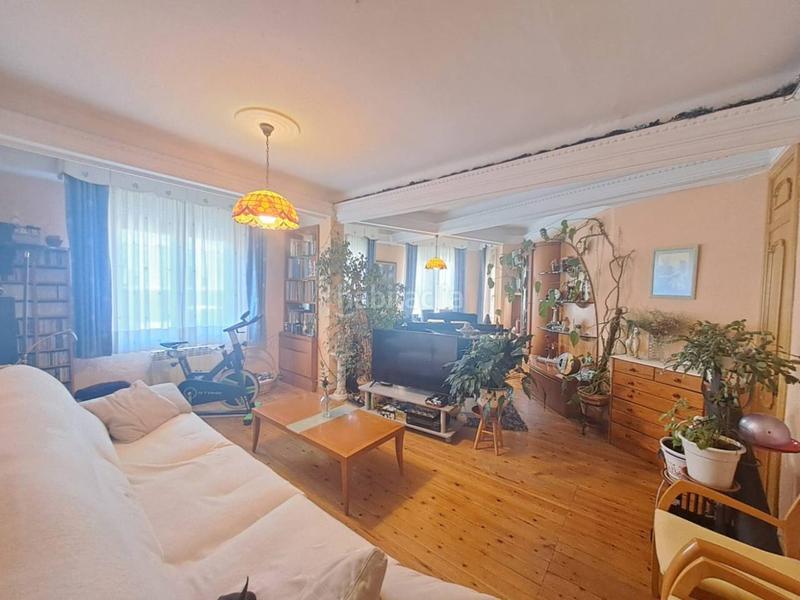 Foto a812cde1-8271-49f0-be81-6bd37e65ae31. Flat with heating in El Carmen - Barrio Gimeno Burgos