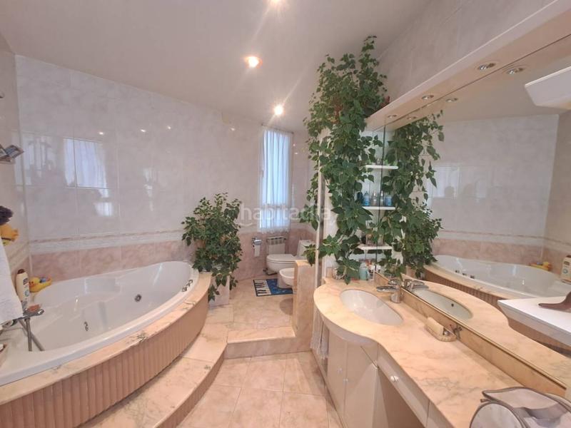 Foto b8872e87-4b0c-4c6a-a203-4a3bf19ac47c. Flat with heating in El Carmen - Barrio Gimeno Burgos