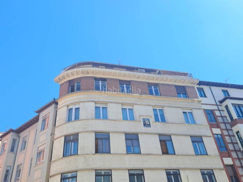 Foto e8a5d486-6b71-4de1-9457-793e055ac246. Flat with heating in El Carmen - Barrio Gimeno Burgos