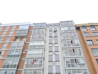 Piso  Constitución española. Piso reformado para entrar a vivir en gamonal