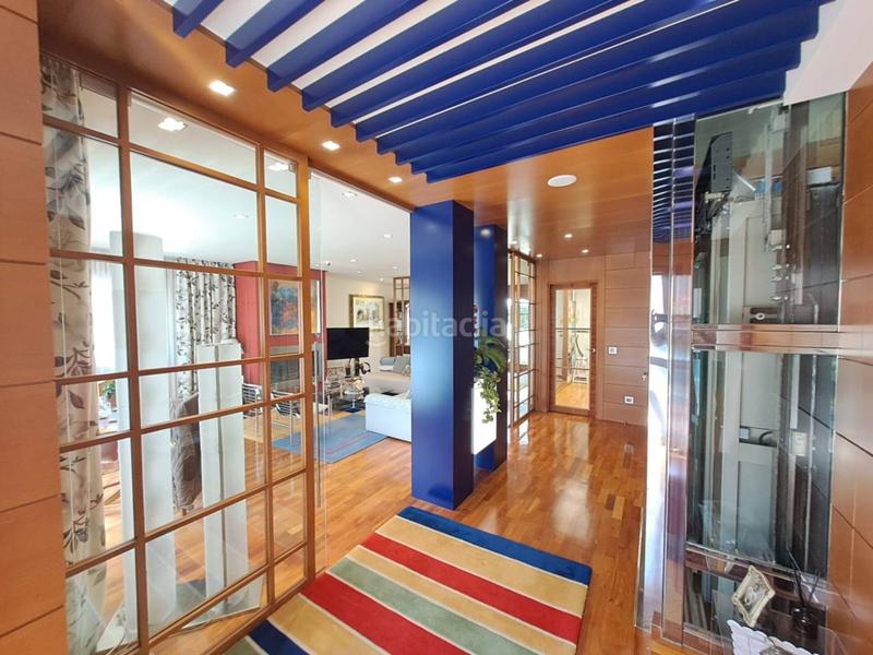 Foto 53bdf475-0f37-4fdf-847c-c727e3832fd8. Casa adosada impresionante chalet con jardin y terrazas en la quinta en Burgos