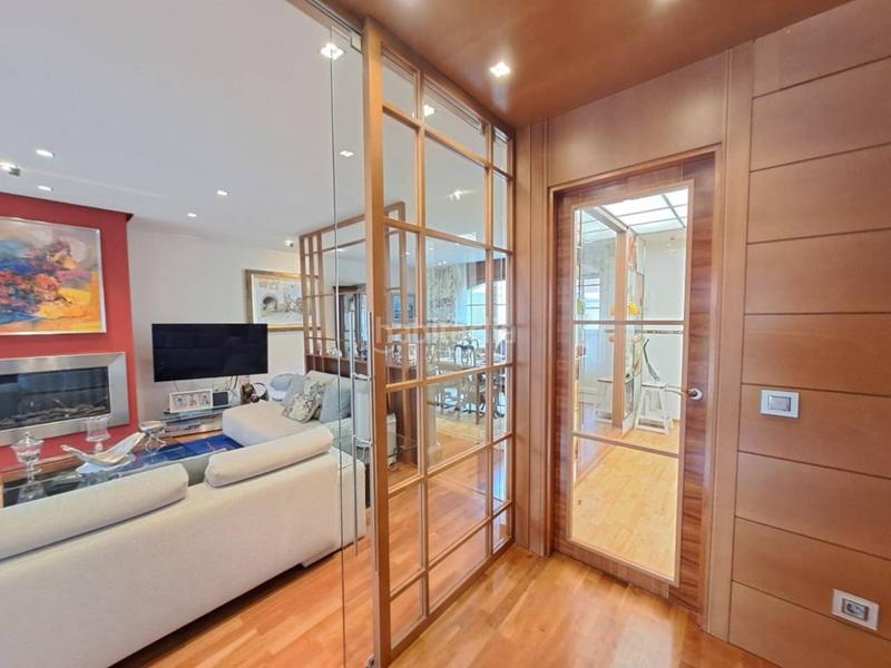 Foto 5cd76bc7-a6e4-44dd-b2e7-084a94eb2db7. Casa adosada impresionante chalet con jardin y terrazas en la quinta en Burgos