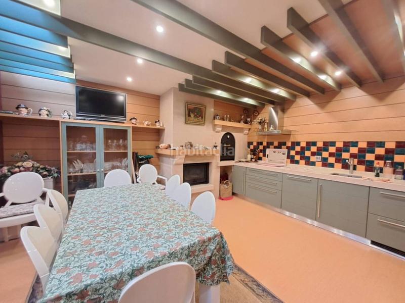 Foto b2171872-5e5e-46e6-9e66-6321633ee2be. Casa adosada impresionante chalet con jardin y terrazas en la quinta en Burgos