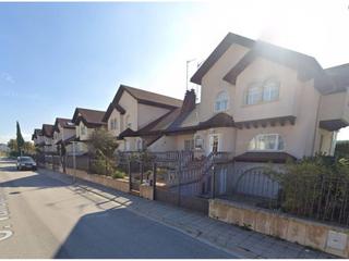 Casa aparellada  Valle del arlanzón. Venta de chalet pareado a un paso de burgos. 5 dormitorios, jard
