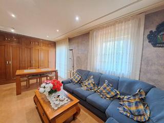 Appartement  Virgen del pilar. Pisazo para entrar a vivir de 4 dormitorios y terraza en zona un