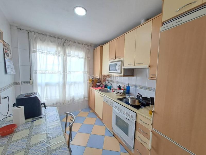 Foto 5f3a5947-1a19-4088-9eb8-d7ff5517b404. Casa adossada amb calefacció aparcament a Villafría - La Ventilla - Castañares Burgos