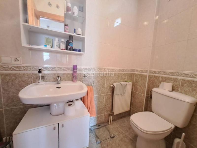 Foto 8c12ba59-33ad-4691-bf7e-70ac8995be1d. Casa adossada amb calefacció aparcament a Villafría - La Ventilla - Castañares Burgos