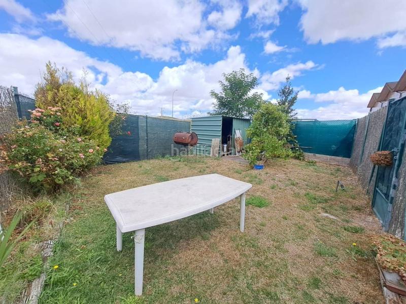 Foto a1c954bc-27d9-4058-a677-b9b6610ab293. Casa adossada amb calefacció aparcament a Villafría - La Ventilla - Castañares Burgos