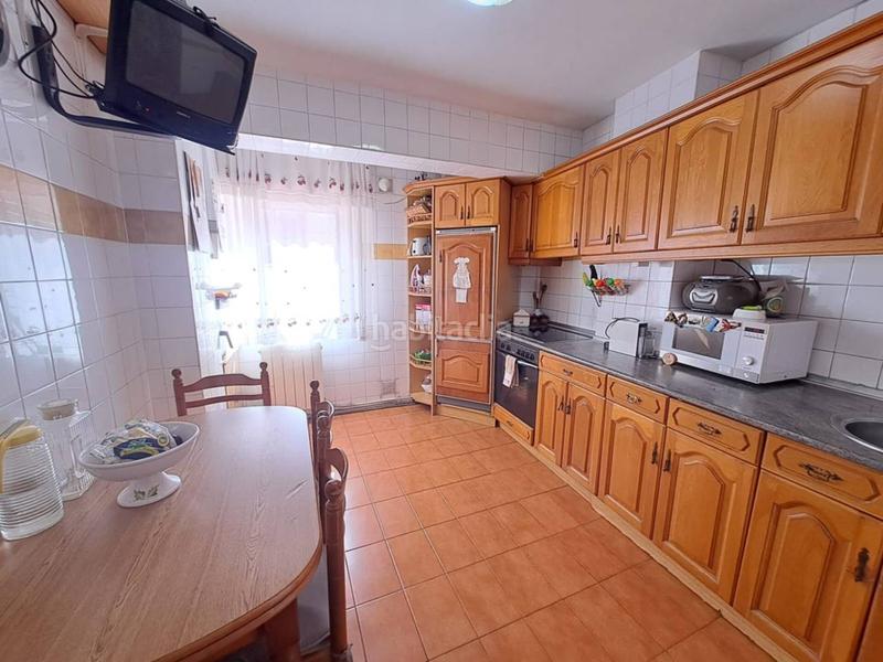 Foto 45b0a3ac-4d77-4c2b-bb48-fb5a099f21d3. Appartement avec chauffage dans Gamonal - San Bruno - G9 Burgos