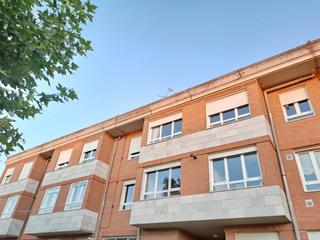 Piso en Villagonzalo Pedernales. Bonito piso para entrar a vivir con garaje y trastero a un paso