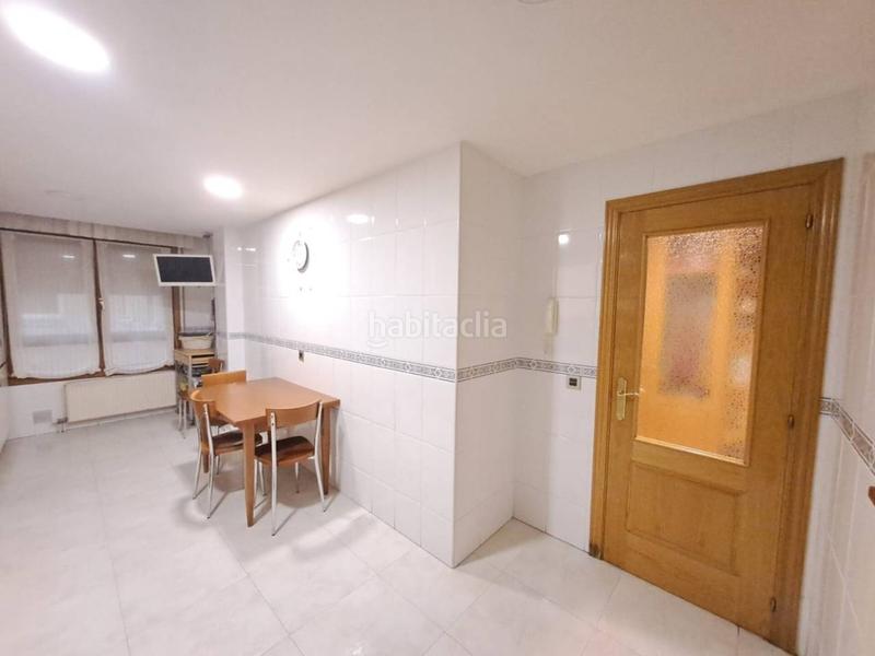 Foto 9fbfcaed-cc07-4b02-b005-37adff00dbe4. Appartamento con riscaldamento parcheggio in Gamonal - San Bruno - G9 Burgos