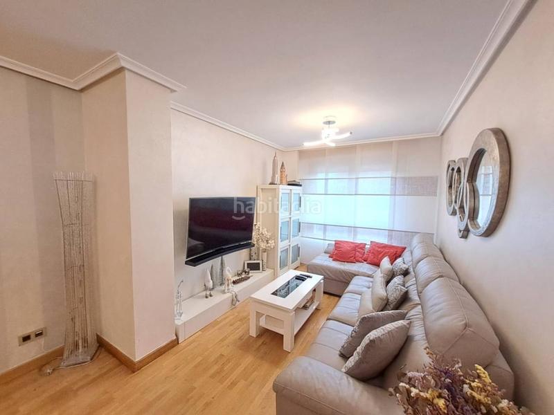 Foto e7b9165f-cc91-4c20-8790-dc7a4e1722d5. Appartamento con riscaldamento parcheggio in Gamonal - San Bruno - G9 Burgos