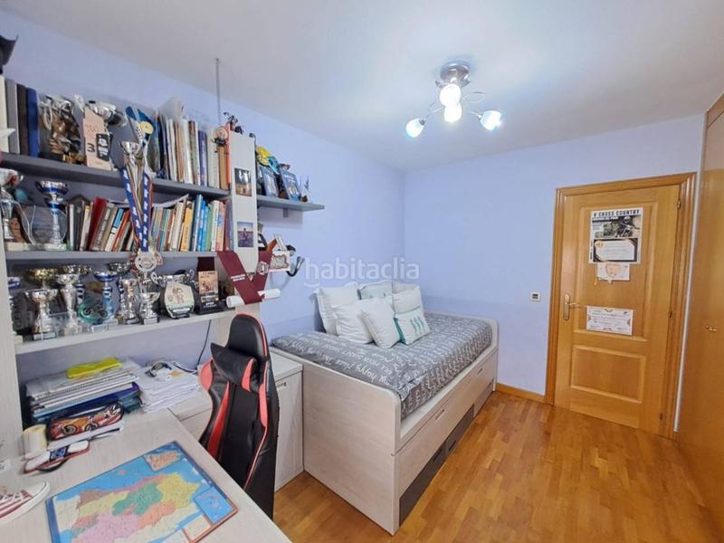 Foto f97942e2-8869-4d62-abf3-56905eb388a6. Appartamento con riscaldamento parcheggio in Gamonal - San Bruno - G9 Burgos